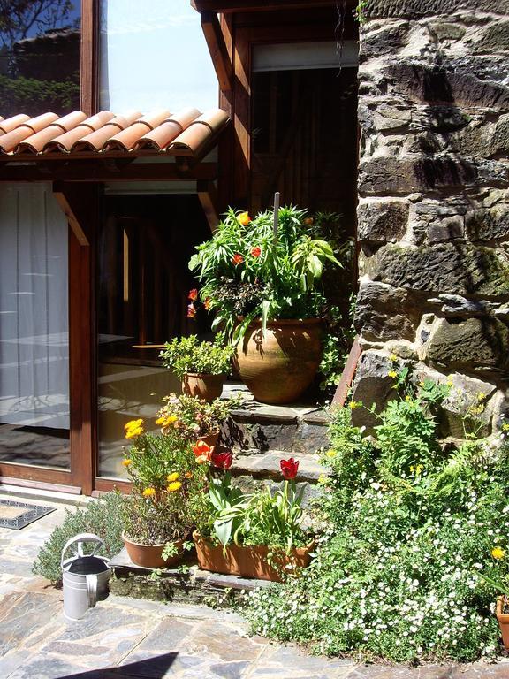 הוילה Gondramaz Patio Do Xisto מראה חיצוני תמונה
