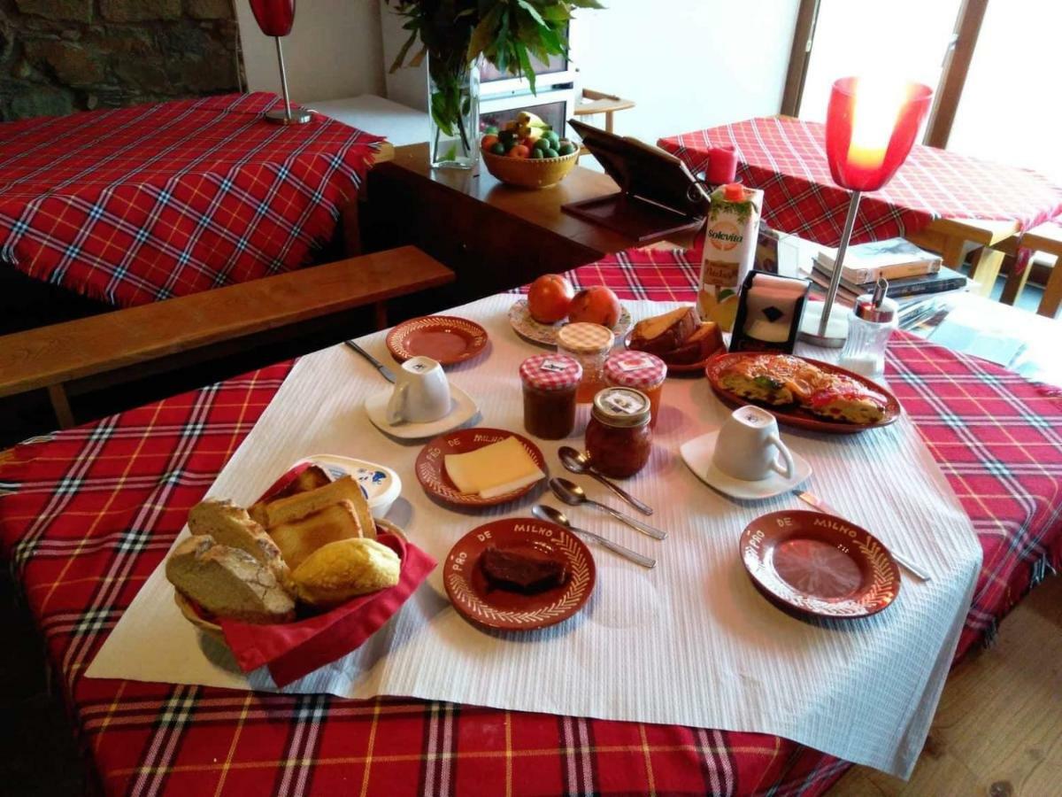 הוילה Gondramaz Patio Do Xisto מראה חיצוני תמונה
